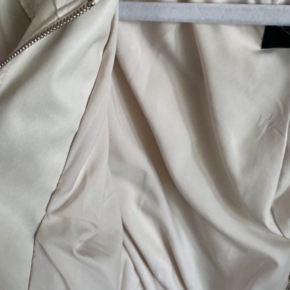 Tahari Jacket - Picture 3 of 7